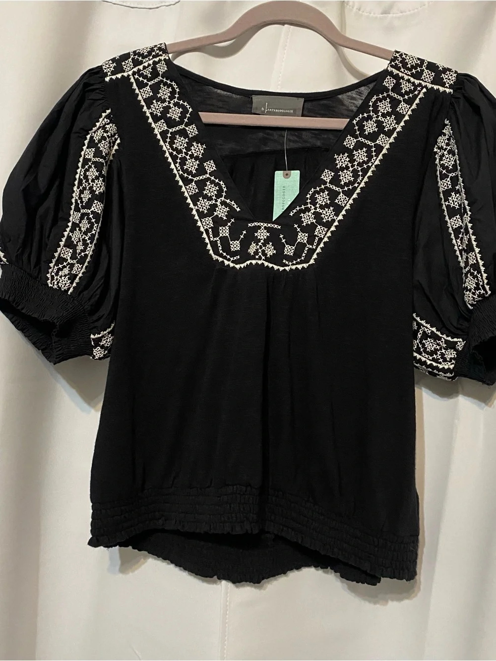 Anthropologie Black Embroidered Puff Sleeve Peasant Top V-Neck Women’s 1X Boho